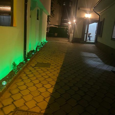 ブカレスト Cazan Houseホステル エクステリア 写真