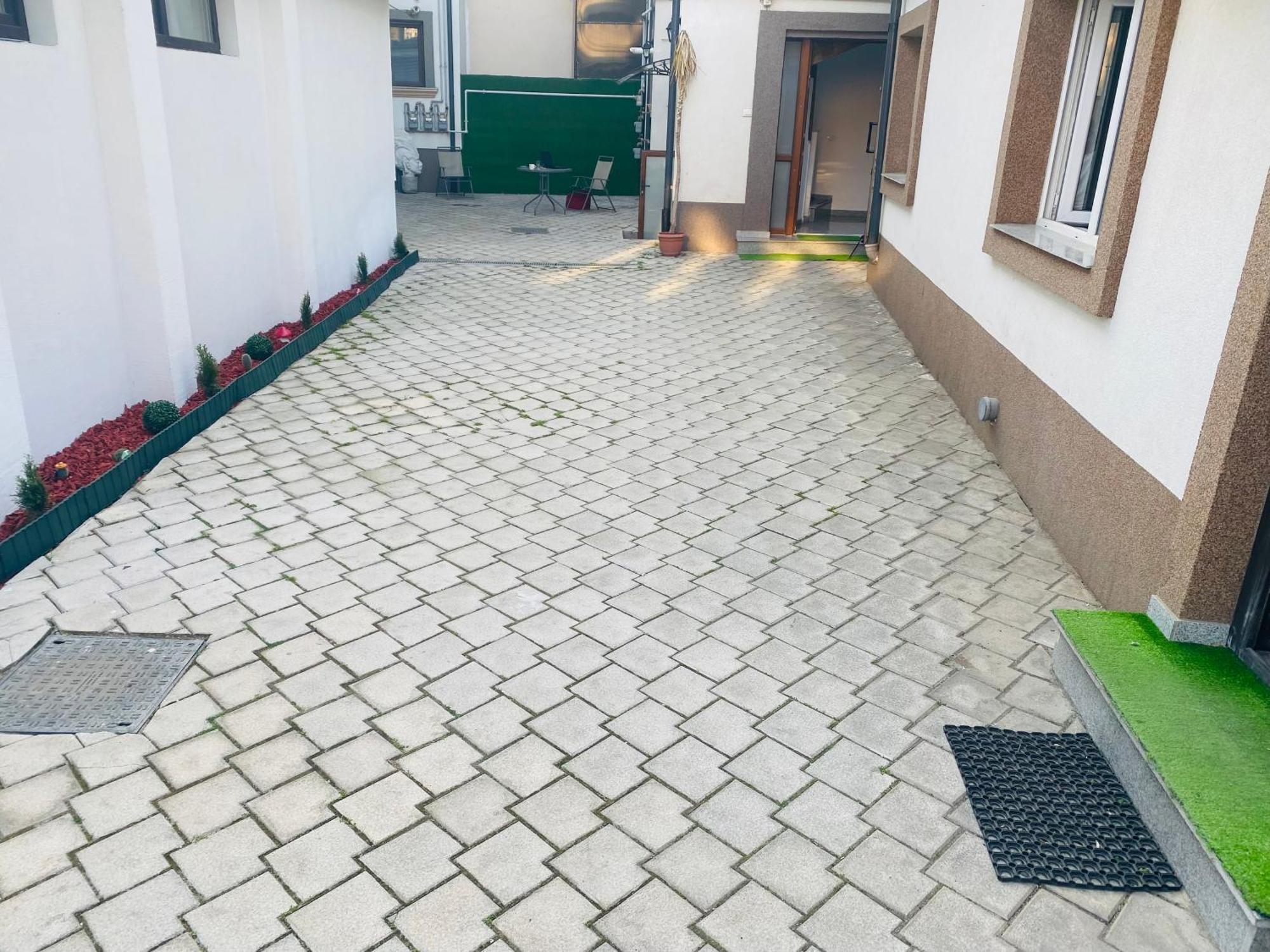 ブカレスト Cazan Houseホステル エクステリア 写真