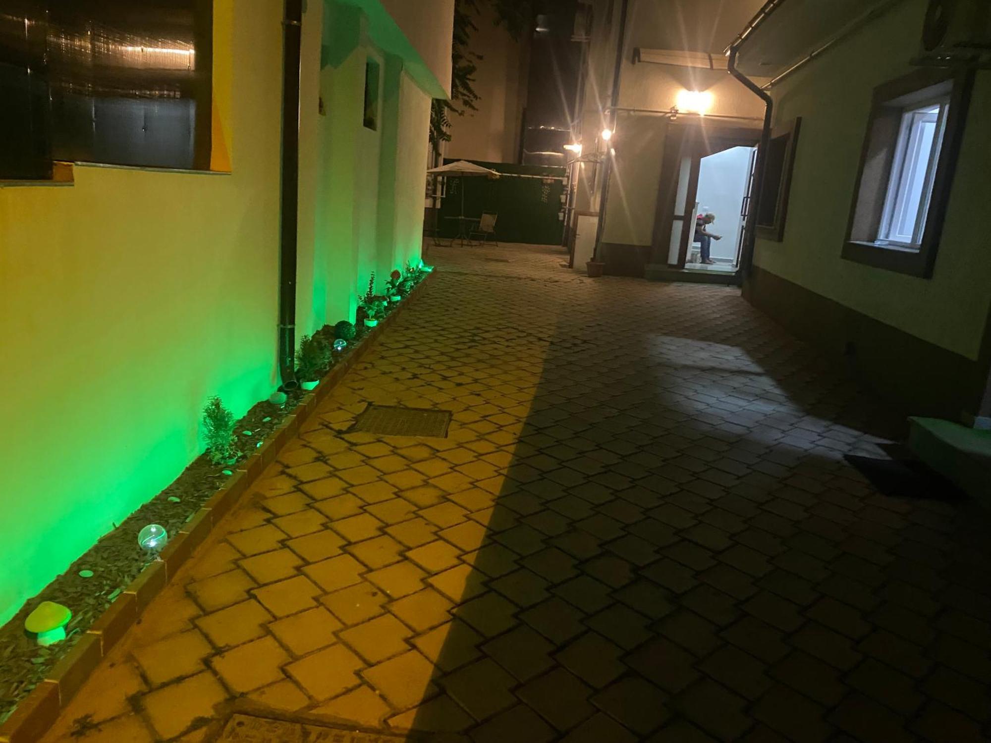 ブカレスト Cazan Houseホステル エクステリア 写真