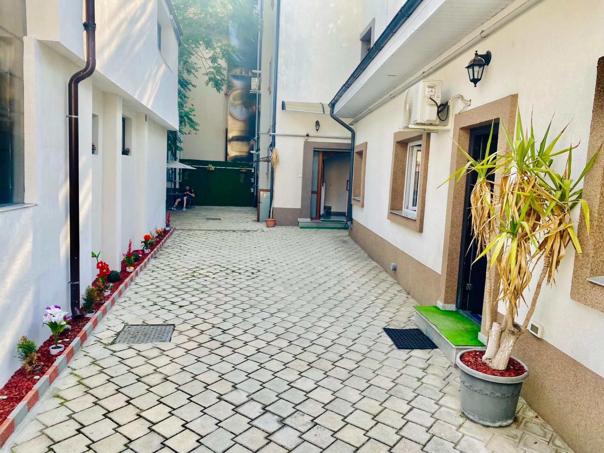 ブカレスト Cazan Houseホステル エクステリア 写真